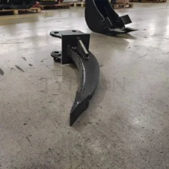 Alternative view of Heavy-Duty Single Shank Ripper Attachment – For 2.5-Ton Mini Excavators